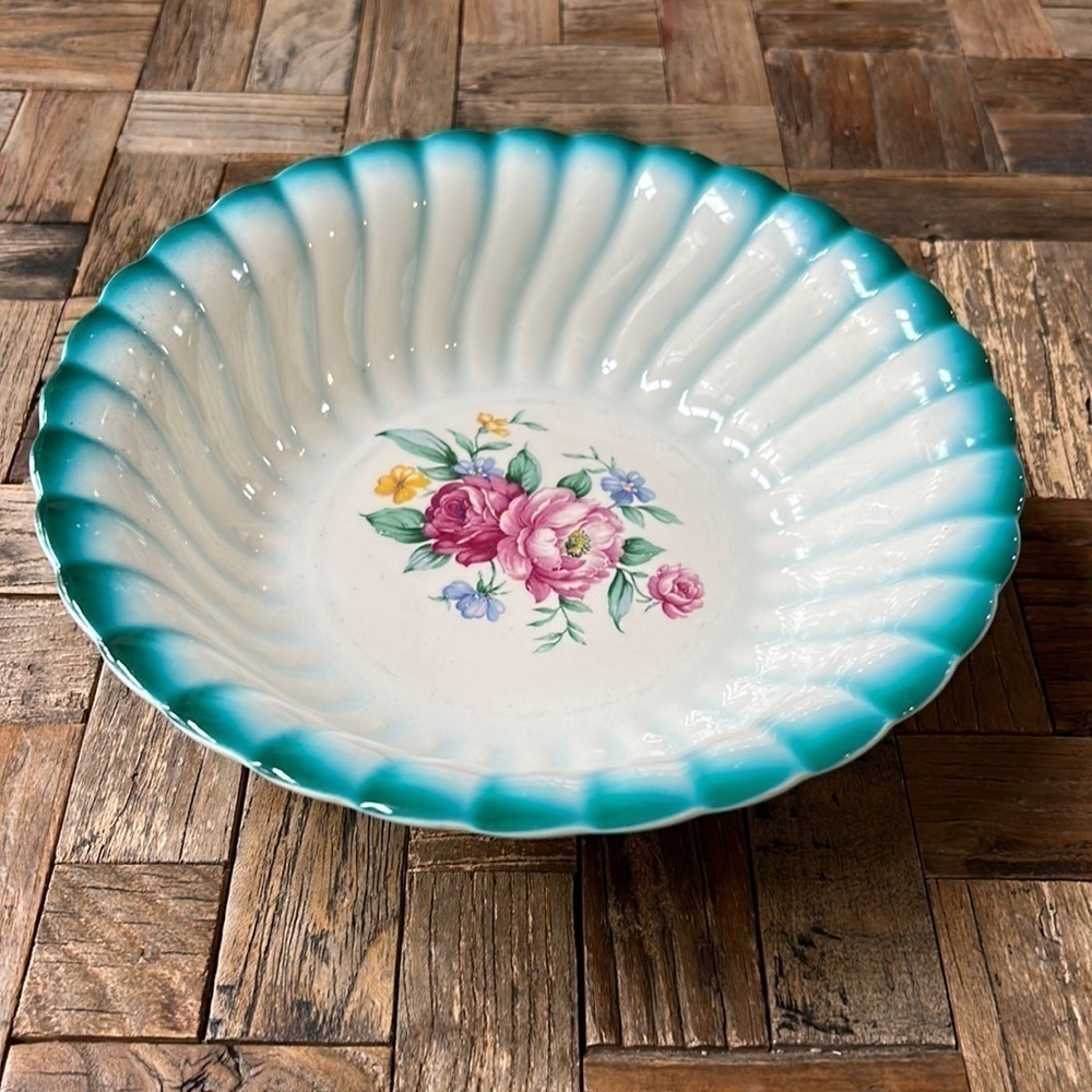 Homer Laughlin Vintage Vegetable Bowl